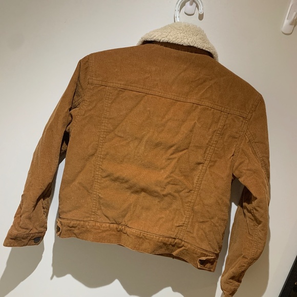 GAP Sherpa Jacket: (Kids Size LARGE) – Warm Winter - Picture 2 of 3